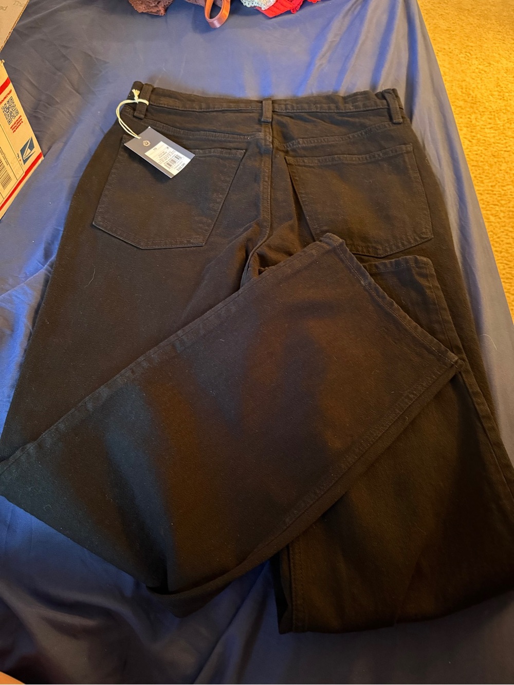 Universal Thread women Black Relaxed Straight Jeans size 10 - Picture 2 of 5